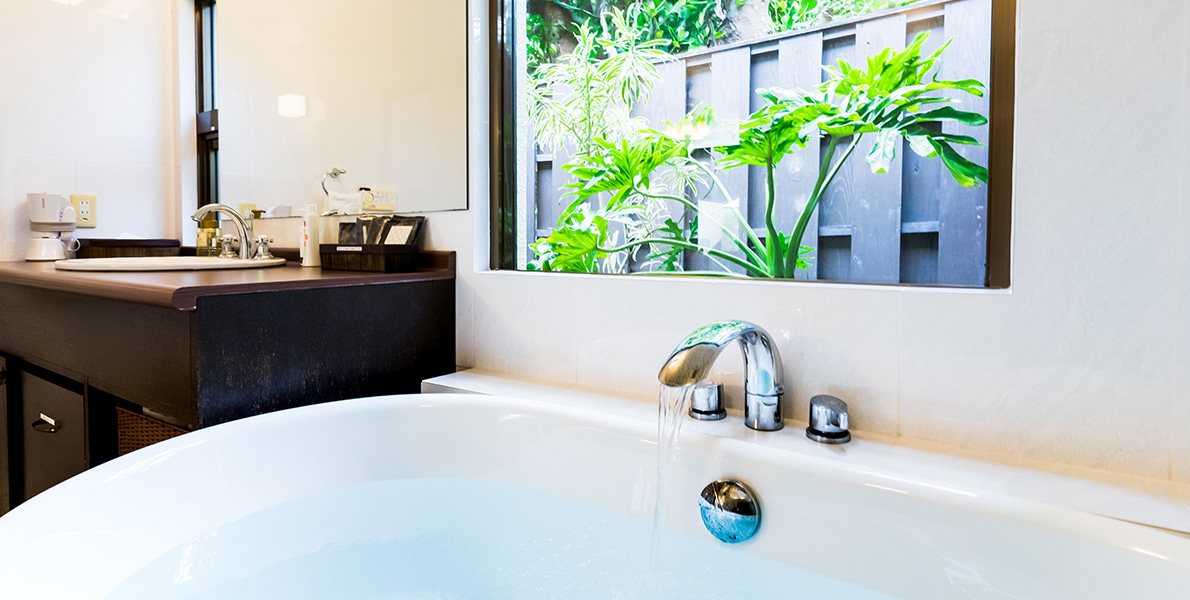 特別室「はなみずき」（和室10畳＋ツインベッド）バストイレ付