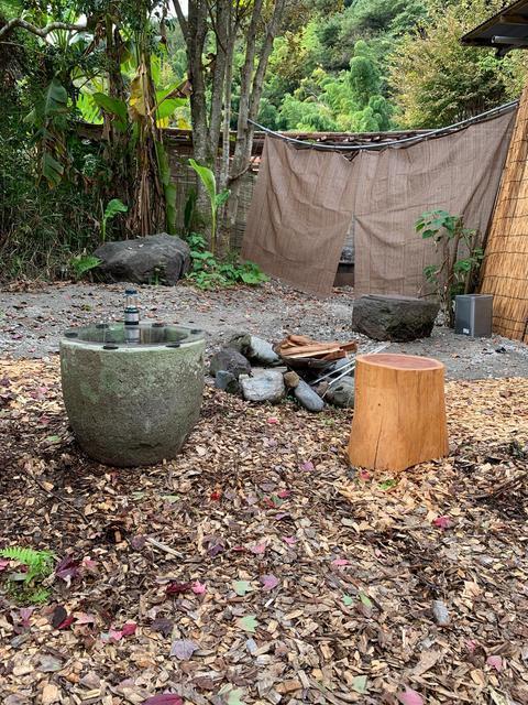 お客様から要望の多かった焚き火スペースを整備しました。焚き火台お貸しします。※薪はご用意ください。