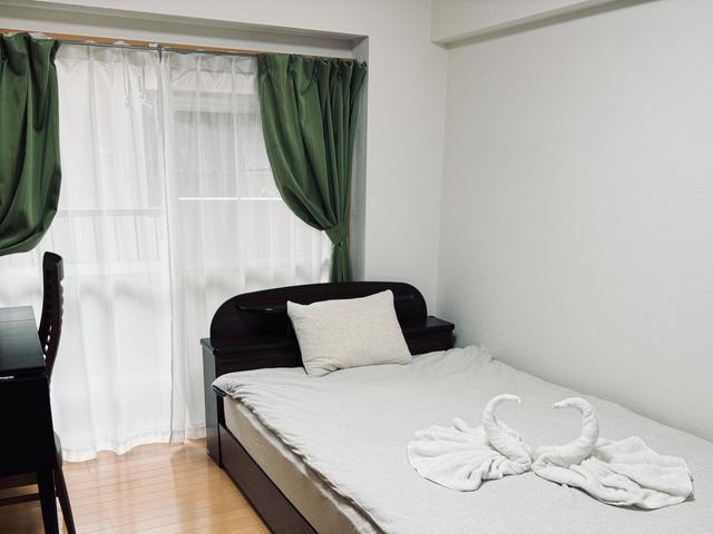 セミダブルベッドx1