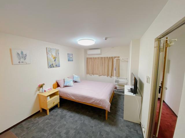1つめのお部屋　室内　TV　エアコン