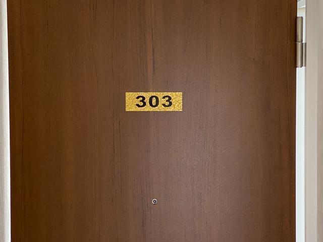 ３０３　入口ドア