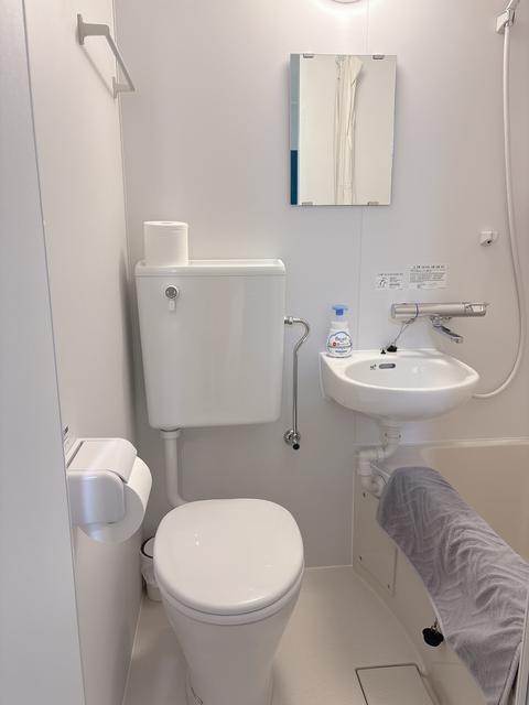 客室内にトイレ・バスがあります