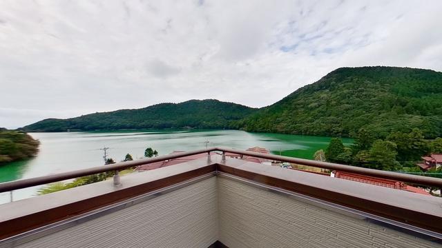 ベッドルームのテラスから眺める景色