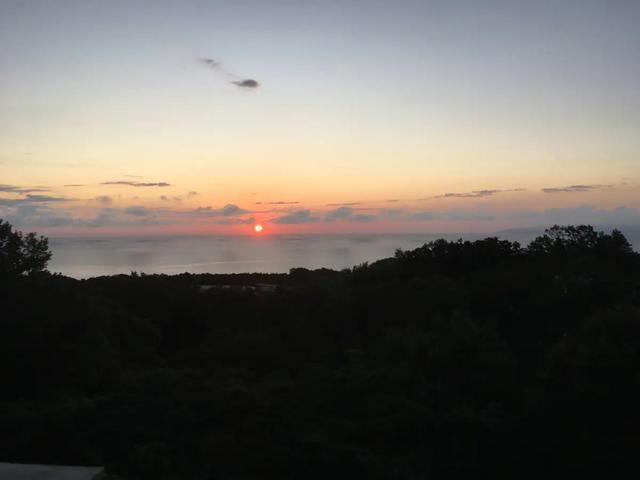 テラスからの日の出