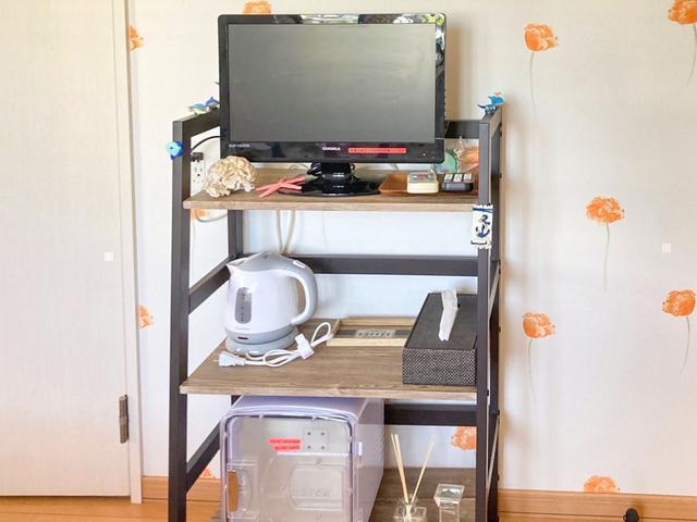 ・水族館の部屋：テレビ、小型保冷庫、 湯沸かしポット等コンパクトにまとめております