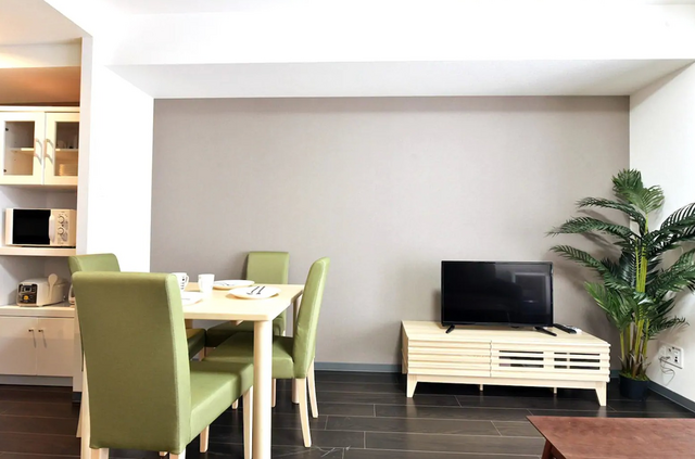 ダイニングテーブル